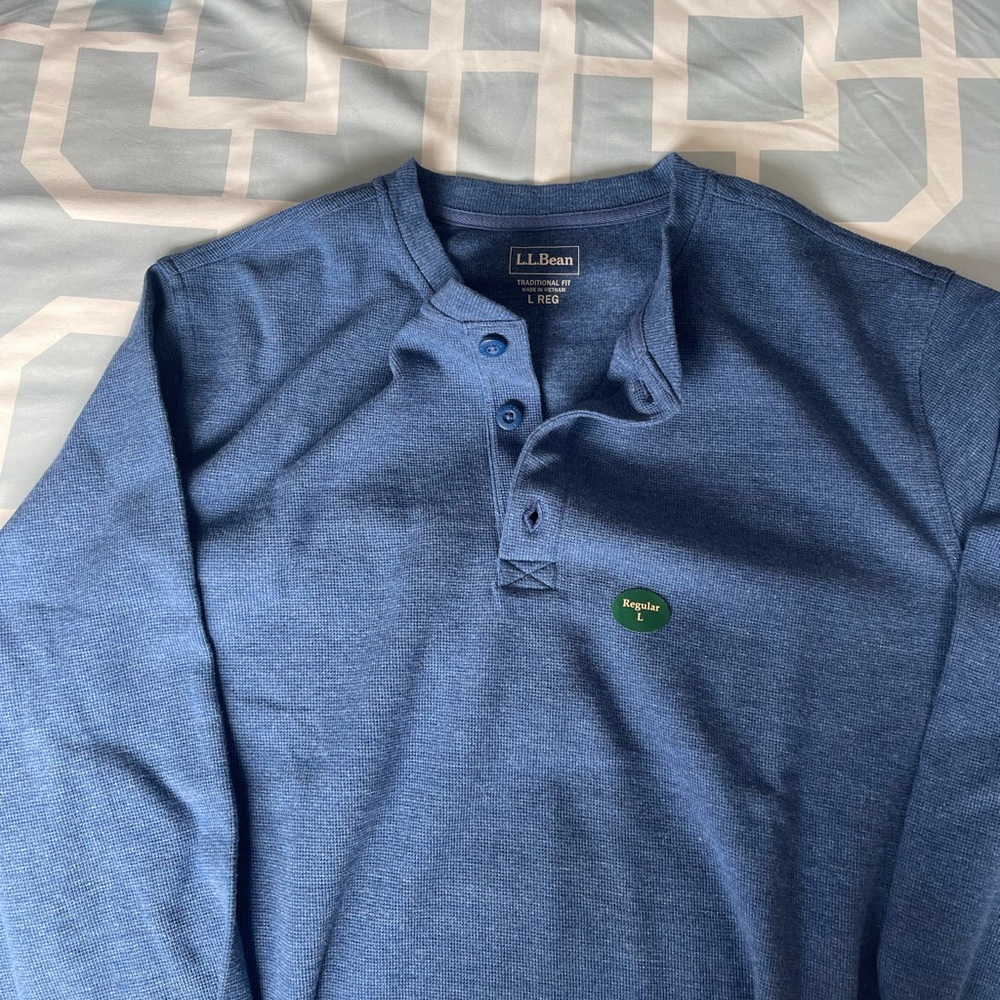L.L. Bean Men's Long Sleeve Blue Henley